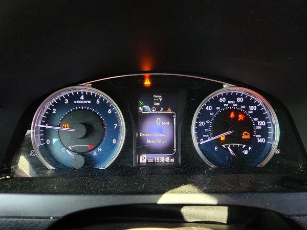 2015 TOYOTA CAMRY