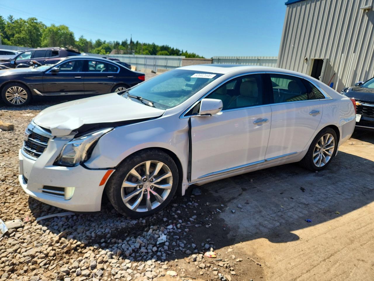 2016 CADILLAC XTS Luxury