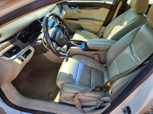 2016 CADILLAC XTS Luxury