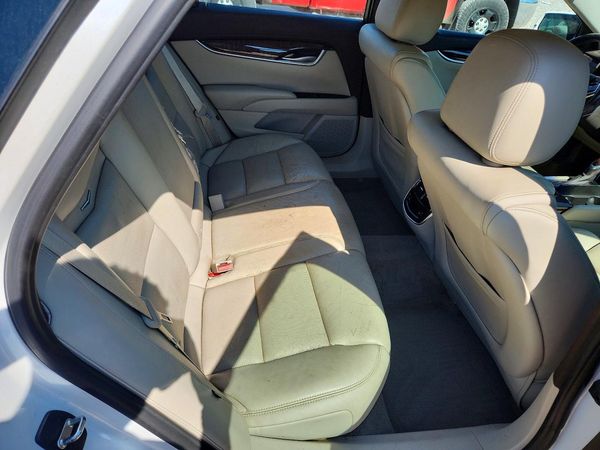 2016 CADILLAC XTS Luxury