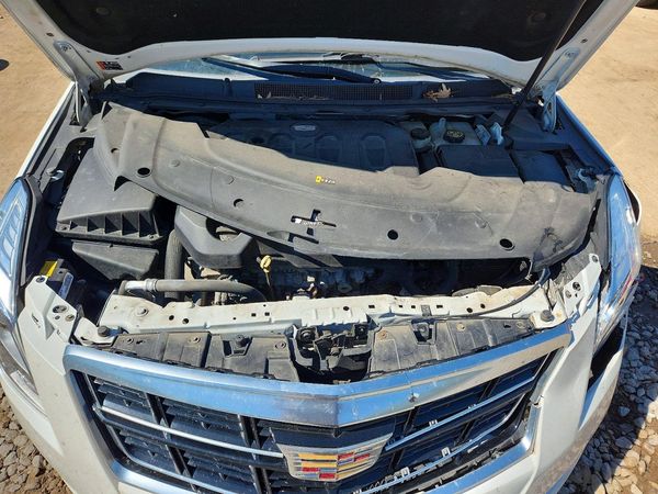 2016 CADILLAC XTS Luxury
