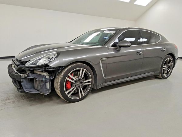 2014 PORSCHE PANAMERA