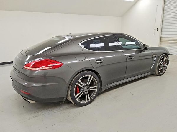 2014 PORSCHE PANAMERA