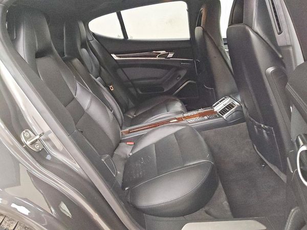 2014 PORSCHE PANAMERA