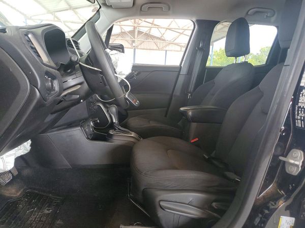 2023 JEEP RENEGADE LATITUDE 4X4