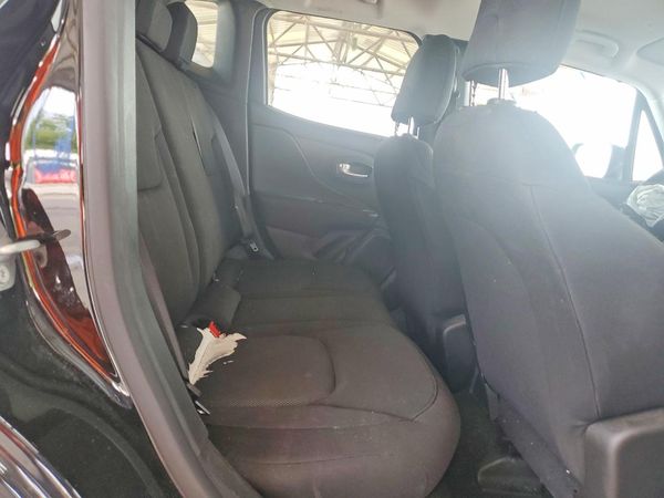 2023 JEEP RENEGADE LATITUDE 4X4