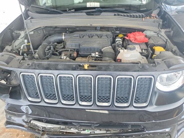 2023 JEEP RENEGADE LATITUDE 4X4