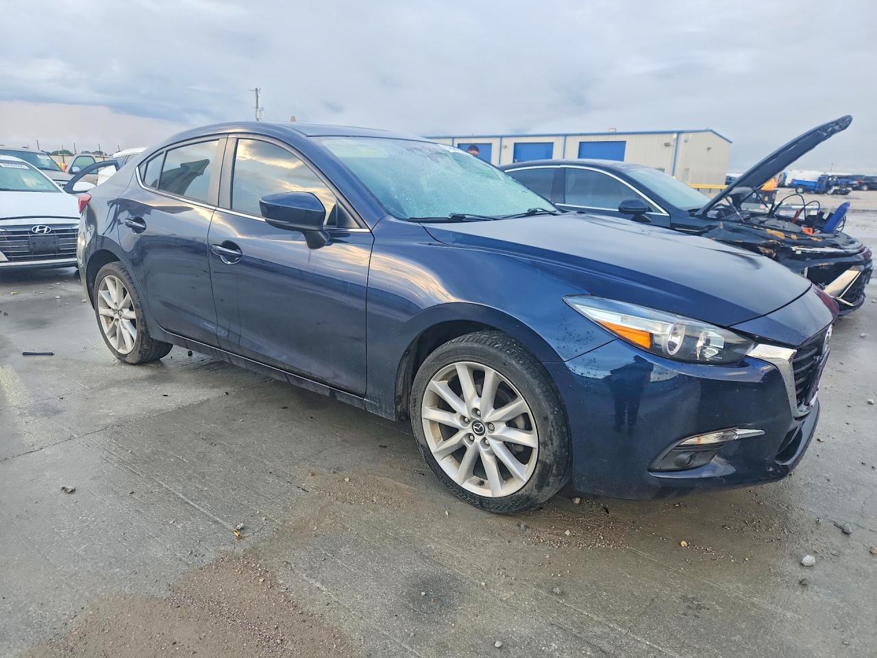 2017 MAZDA 3 Grand Touring