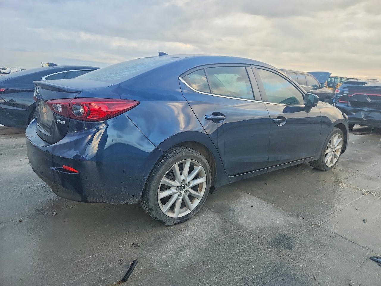 2017 MAZDA 3 Grand Touring