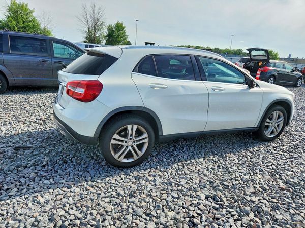 2017 MERCEDES-BENZ GLA GLA250-4M