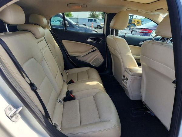 2017 MERCEDES-BENZ GLA GLA250-4M