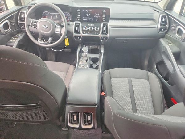 2021 KIA SORENTO LX