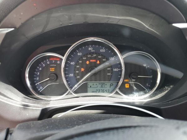 2015 TOYOTA COROLLA