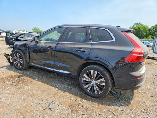 2023 VOLVO XC60 Plus Bright