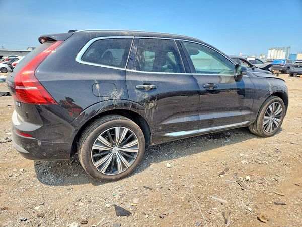 2023 VOLVO XC60 Plus Bright