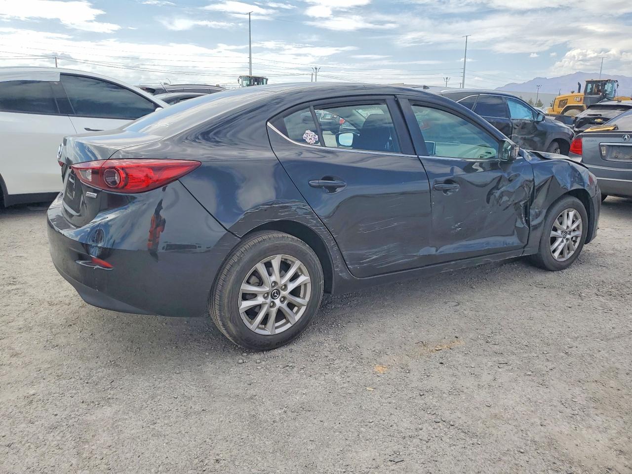 2016 MAZDA 3 Sport/GX