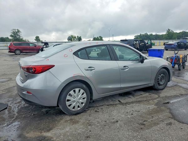 2016 MAZDA 3 SV/Base