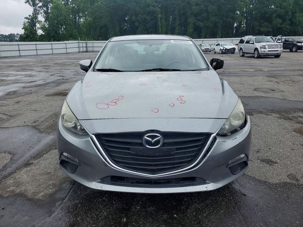 2016 MAZDA 3 SV/Base