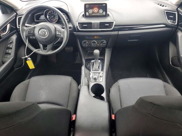 2016 MAZDA 3 SV/Base