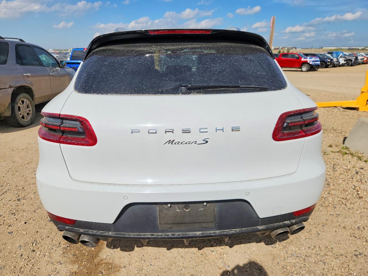 2015 PORSCHE MACAN