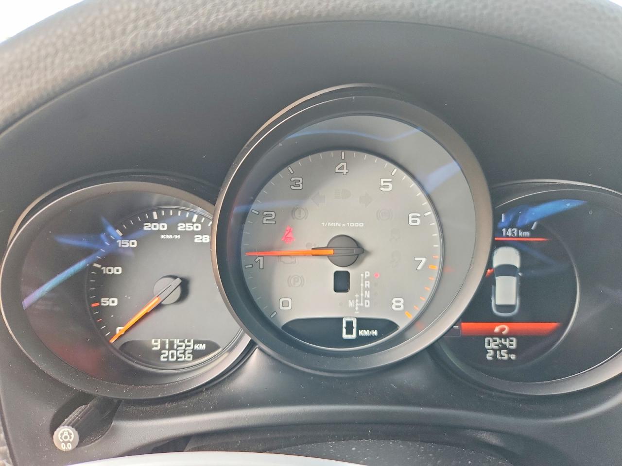 2015 PORSCHE MACAN