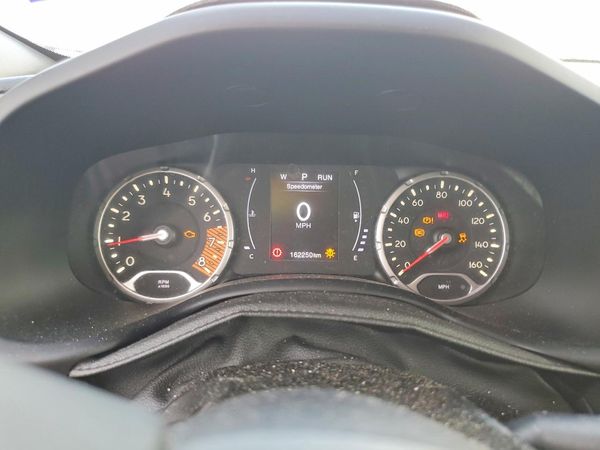 2019 JEEP RENEGADE LATITUDE 4X2
