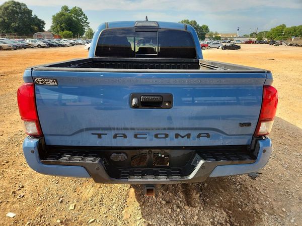 2019 TOYOTA TACOMA SR5