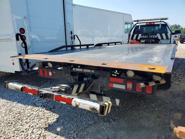 2019 RAM 5500 REG CAB CHASSIS