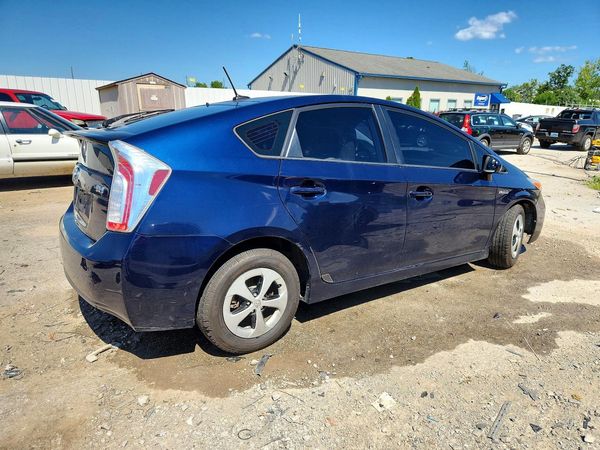 2013 TOYOTA PRIUS