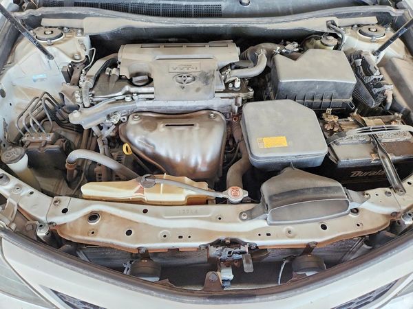 2014 TOYOTA CAMRY