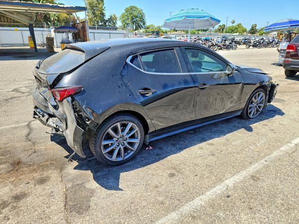 2023 MAZDA 3