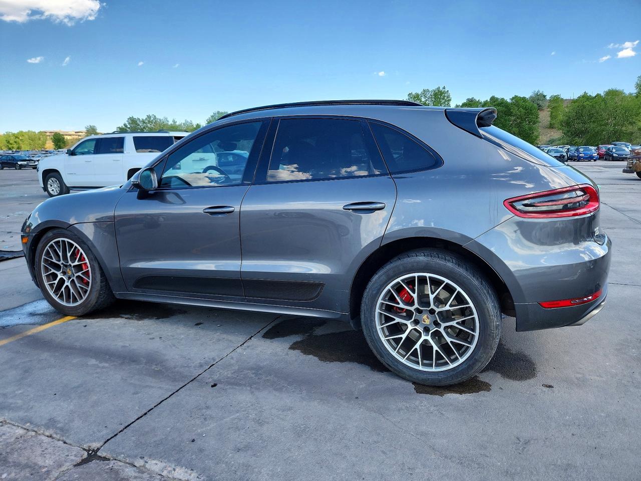 2015 PORSCHE MACAN