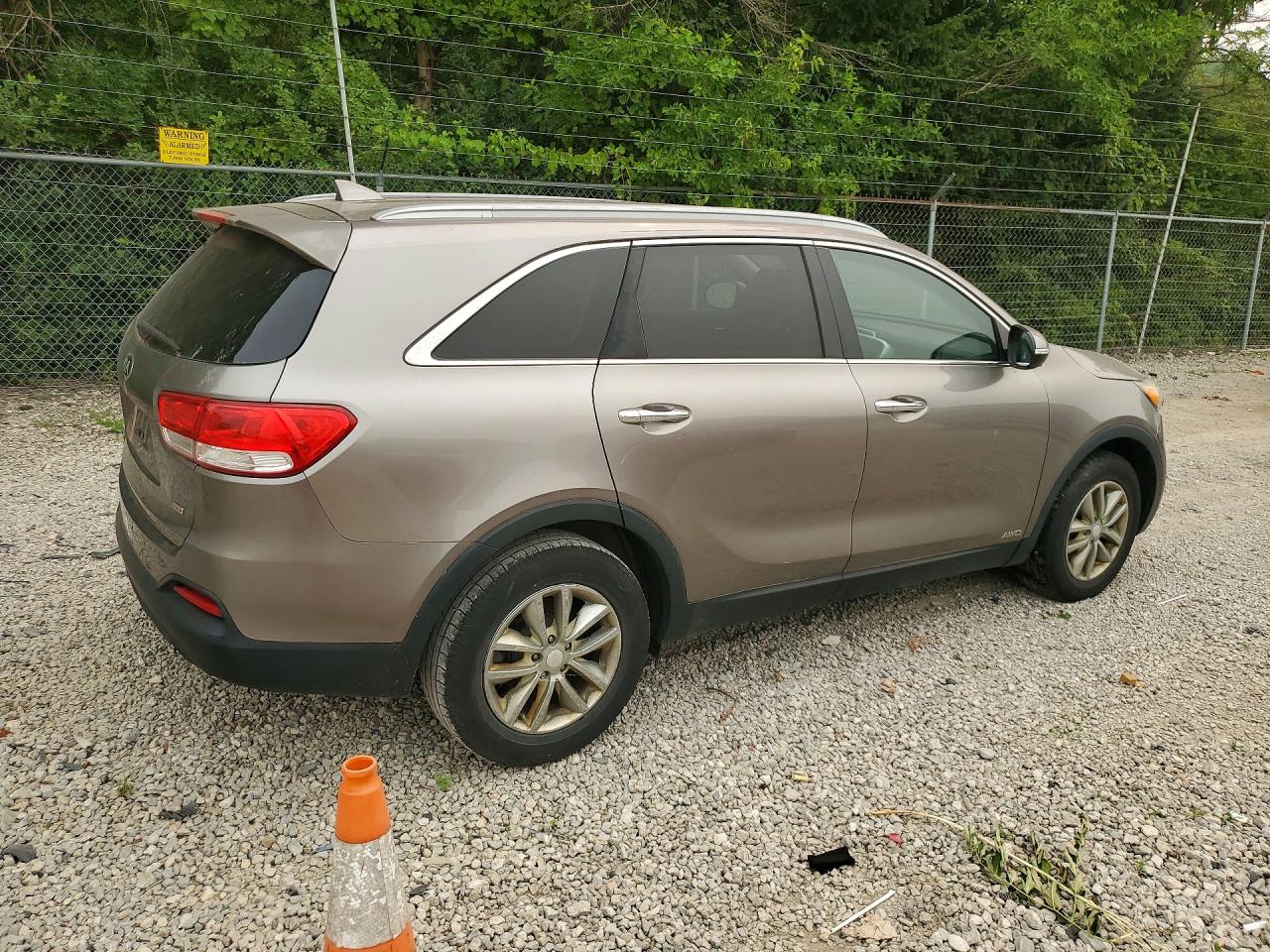 2016 KIA SORENTO L / LX