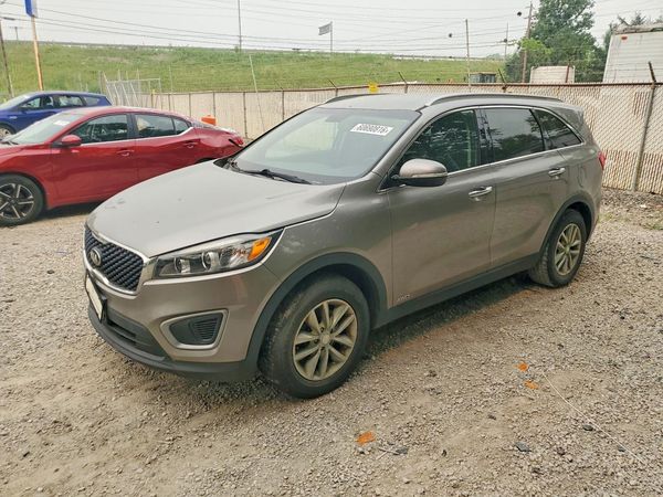 2016 KIA SORENTO L / LX