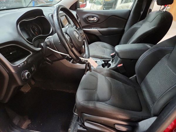 2020 JEEP CHEROKEE LATITUDE 4X4