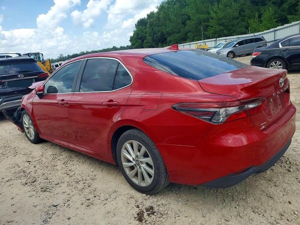 2024 TOYOTA CAMRY