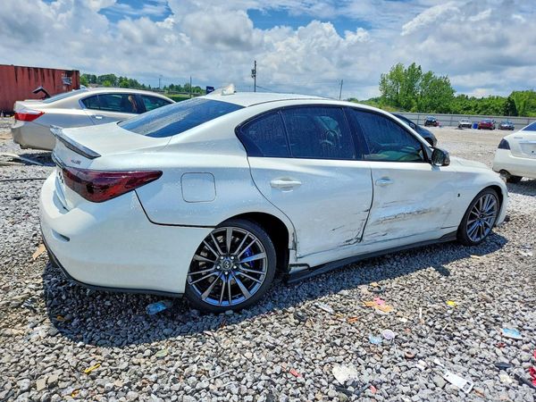2016 INFINITI Q50