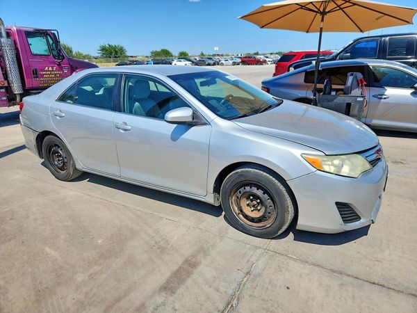 2012 TOYOTA CAMRY