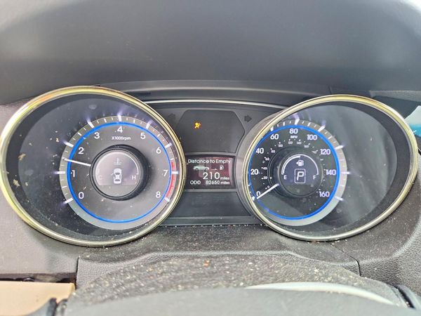 2012 HYUNDAI SONATA
