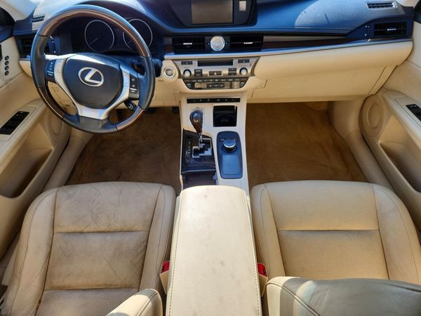2013 LEXUS ES