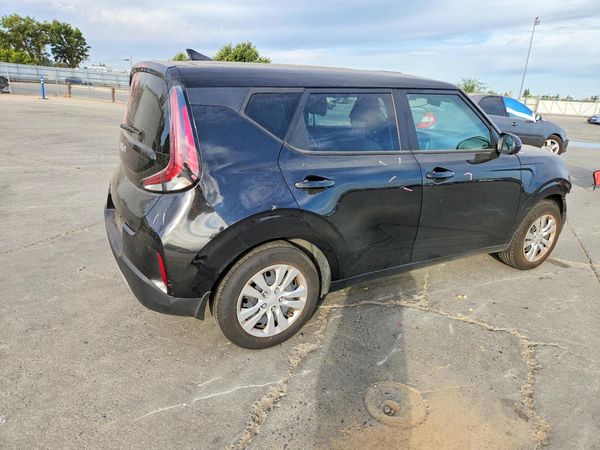 2024 KIA SOUL LX, S