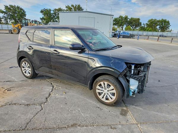 2024 KIA SOUL LX, S