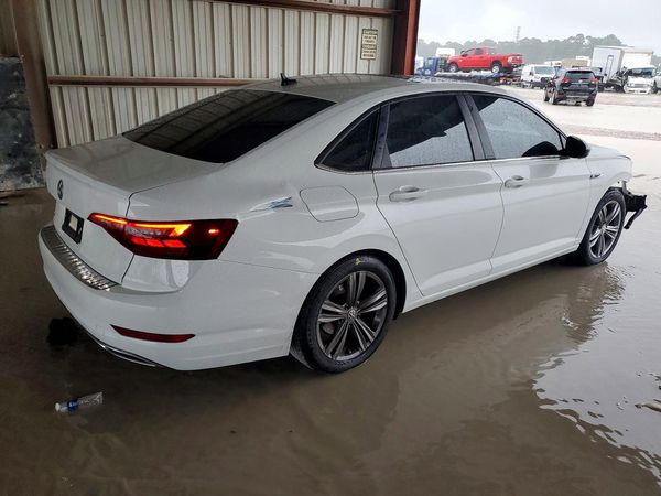 2021 VOLKSWAGEN JETTA S / SE / R-Line