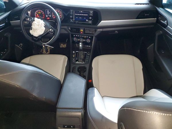 2021 VOLKSWAGEN JETTA S / SE / R-Line