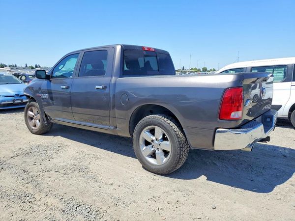 2017 RAM 1500 SLT