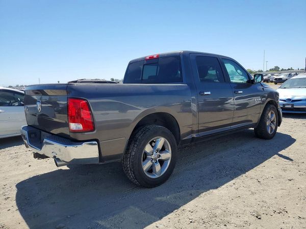 2017 RAM 1500 SLT