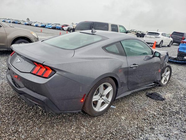 2026 FORD MUSTANG I4