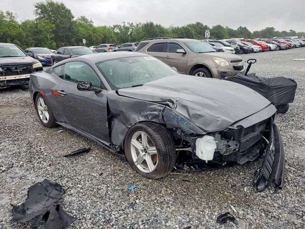 2026 FORD MUSTANG I4
