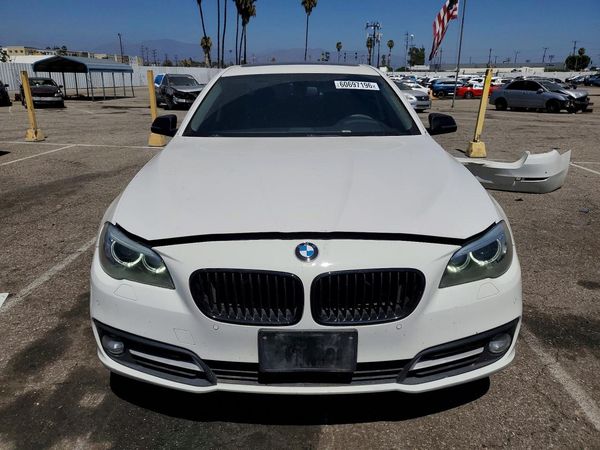 2015 BMW 528