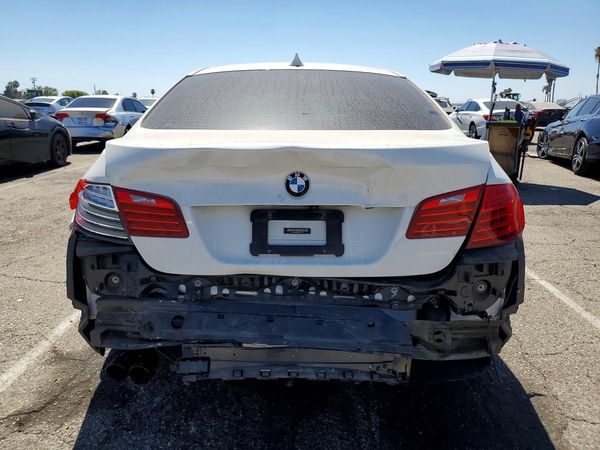 2015 BMW 528